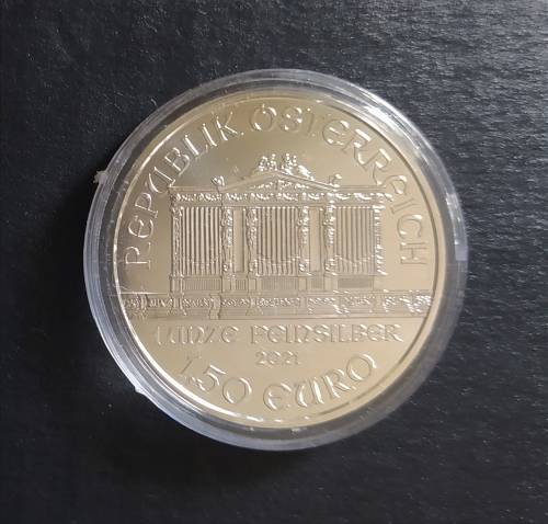 AUSTRIAN PHILHARMONIC 1 OZ SILVER COIN (IN CAPSULE)