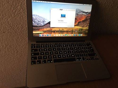Macbook Air | 11 inch | Mid 2011 | SSD