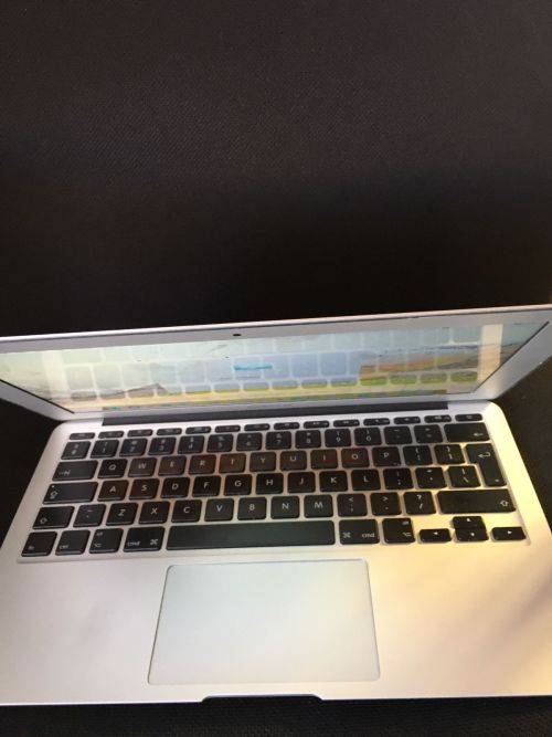 Macbook Air | 11 inch | Mid 2011 | SSD