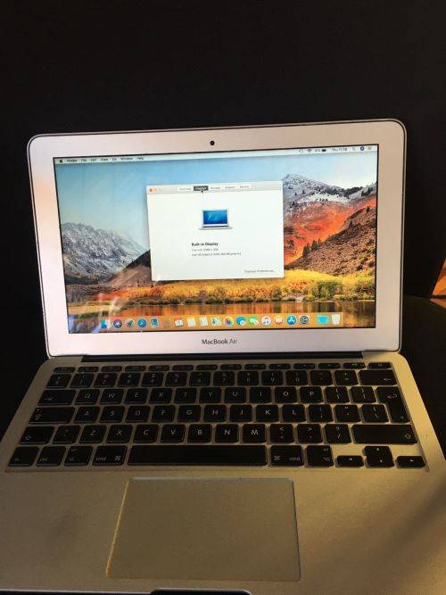 Macbook Air | 11 inch | Mid 2011 | SSD