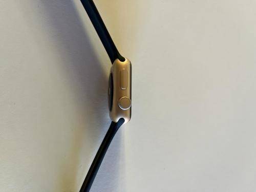 Apple Watch Series 1 (7000 Series) - 38mm