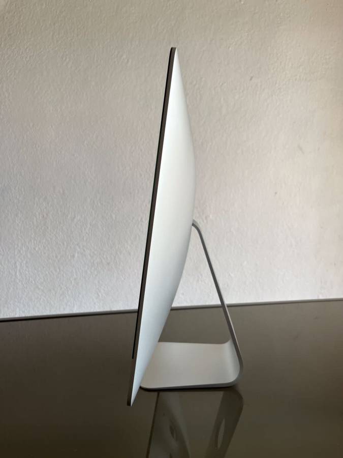 Apple iMac 21.5 Core i5 1TB 8GB RAM Late 2012