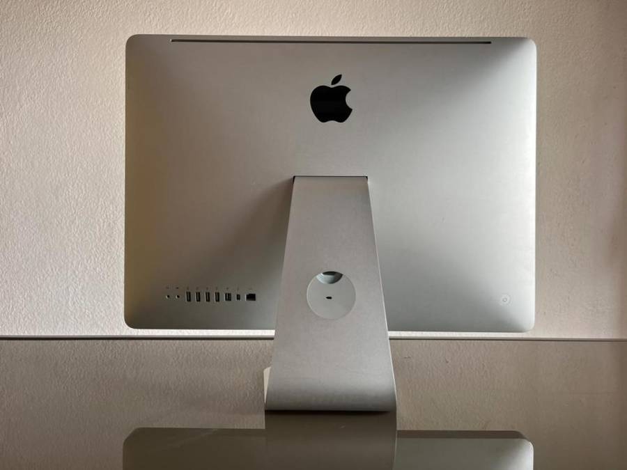 Apple iMac 21.5` Core i5 500GB 4GB RAM Mid 2011