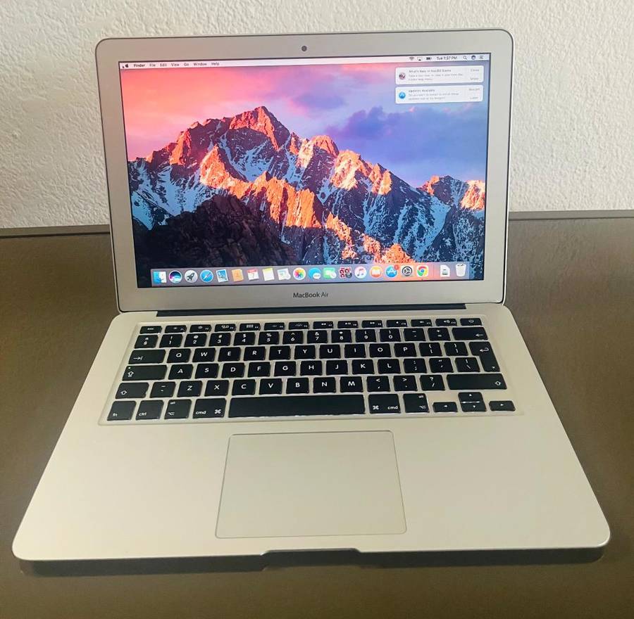 Macbook Air (13-inch, Early 2015) | 8GB RAM | 128GB