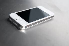 WHITE IPHONE 4S 64GB - MINT CONDITION