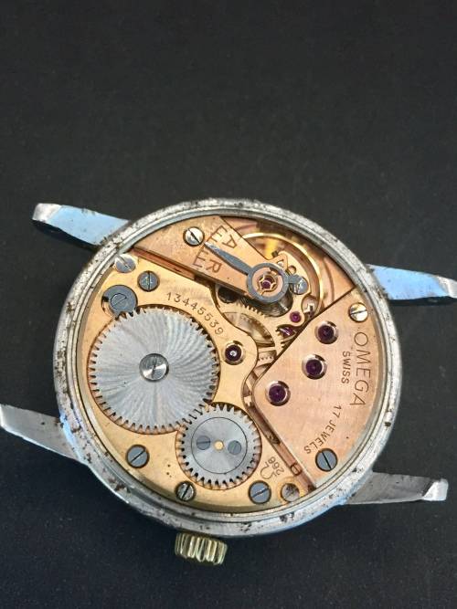 Omega Honeycomb Dial ref 2495-20