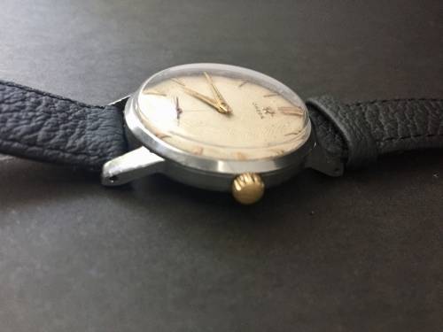 Omega Honeycomb Dial ref 2495-20