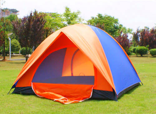 Camping Tent 200X150X110 CM Suitable for 3 people.