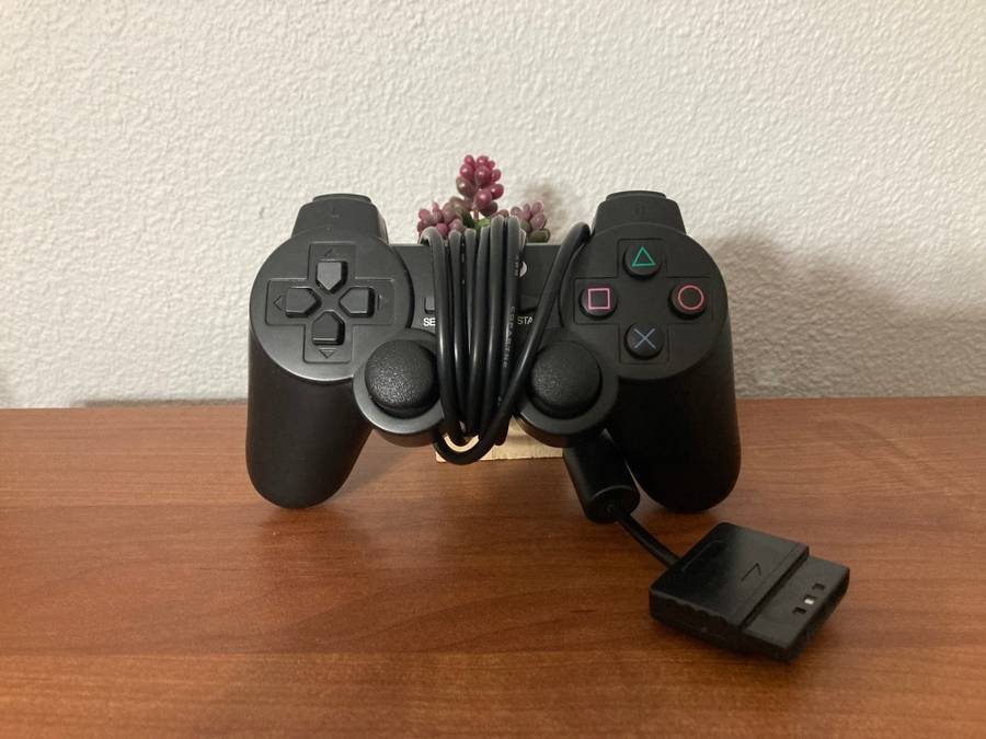 Generic Wired Controller - PlayStation 2 (PS2) - Black