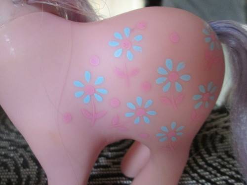 MY LITTLE PONY- MOMMY BRIGHT