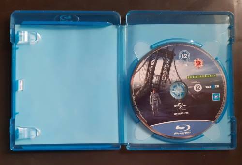 Oblivion - Tom Cruise and Morgan Freeman (Blu-ray)