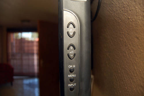 LG LED Flat TV 32 inch * REDUCED