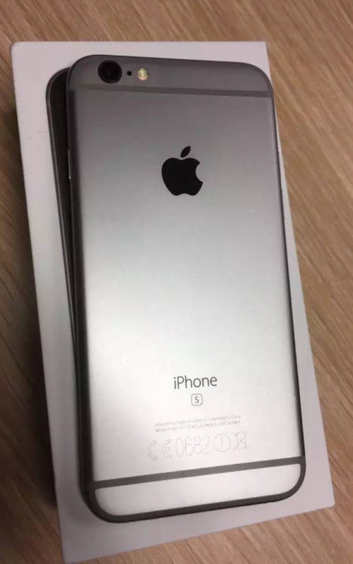 Apple iPhone 6S 64GB Space Grey units (Mint condition & free shipping)