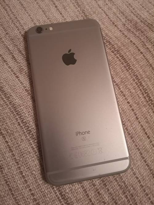 Apple iPhone 6S Plus 64 GB Space Grey (Very Good condition) + Leather Case (R1099)