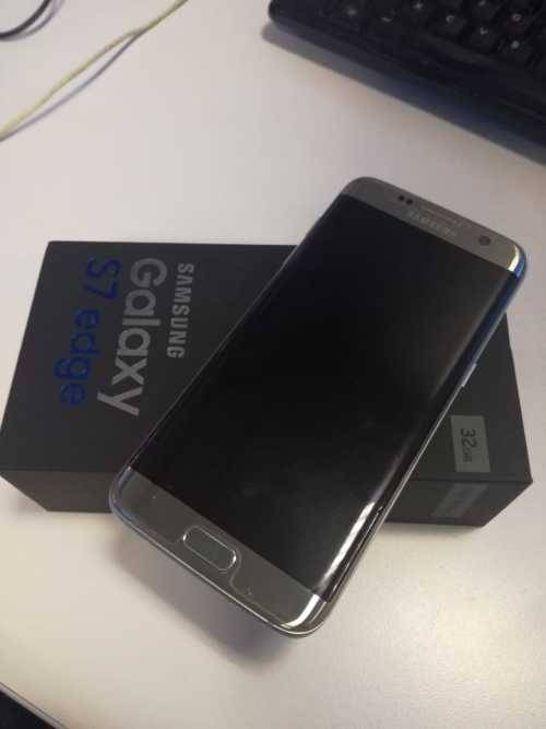 Samsung Galaxy S7 Edge 32 GB Silver (Very good condition)
