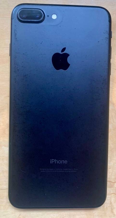 Apple iPhone 7 Plus 32GB Matte Black (Excellent condition with charging cable and box)