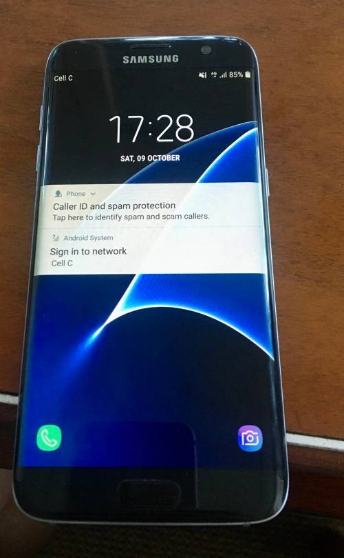 Samsung Galaxy S7 Edge 32GB Black Onyx (Full set - excellent condition)