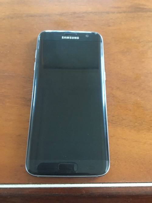 Samsung Galaxy S7 Edge 32GB Black Onyx (Full set - excellent condition)