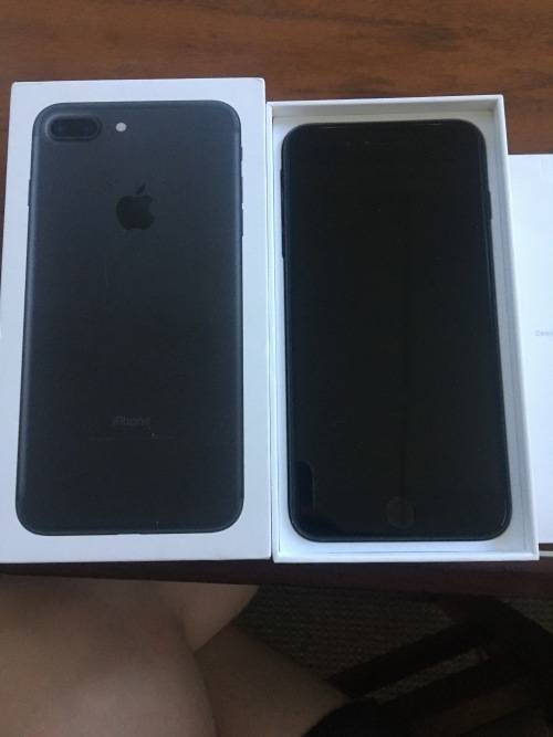 Apple iPhone 7 Plus 32GB Matte Black (Excellent condition with charging cable and box)