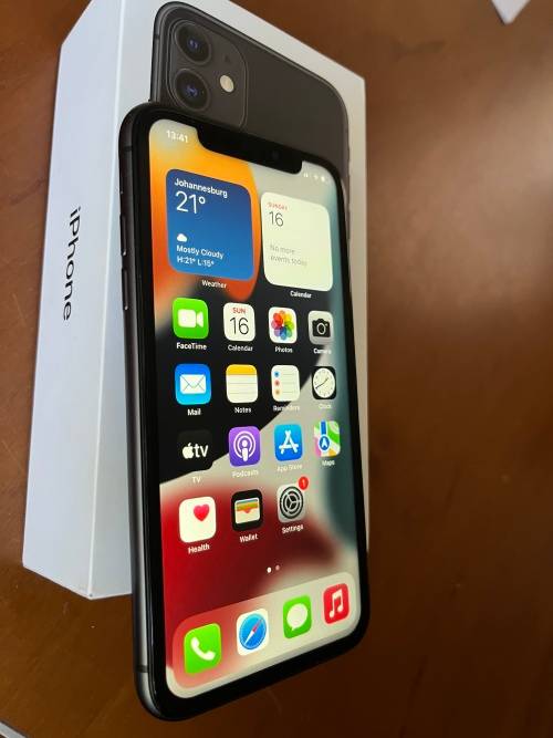 Apple iPhone 11 64GB Black 98% battery(Excellent condition with box, charger and premium cover)