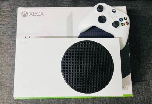 Xbox Series S 512Gb (Very good condition)