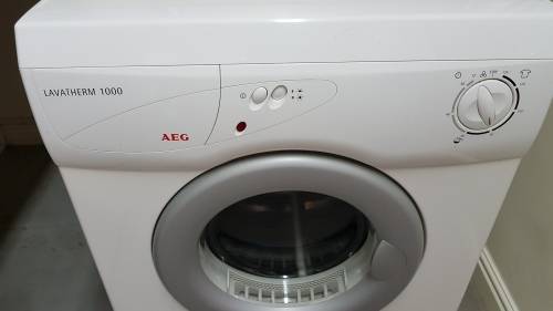 AEG LAVATHERM 1000 TUMBLE DRYER IN GOOD WORKING ORDER AND AS NEW