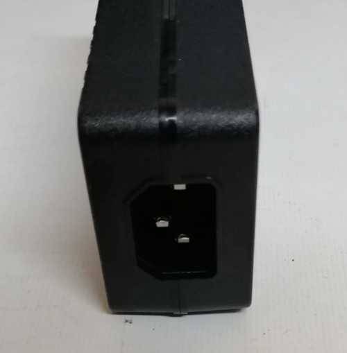 19` LED HDMI Monitor 12V and 220V with audio and hdmi, VGA , AVI input