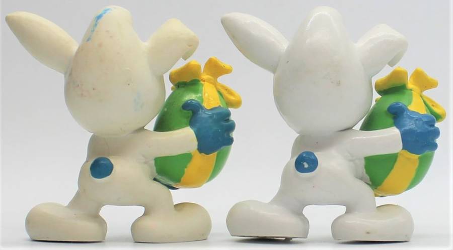 20496 - 2x Different Smurfs in Bunnysuits - Hand-Painted Originals