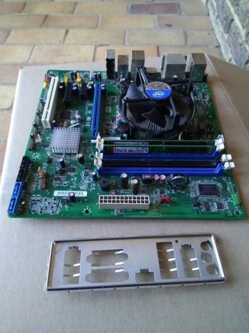Intel Executive DQ67SW + CPU + 8GB Ram Bundle (BARGAIN)