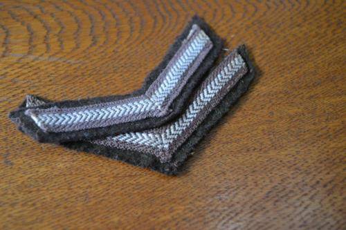 Pair of SADF Lance Corporal rank stripes.