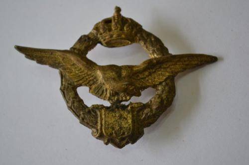 Royal Yugoslavian Air Force Pilots WWII in England Badge number 1725. Cast Badge.