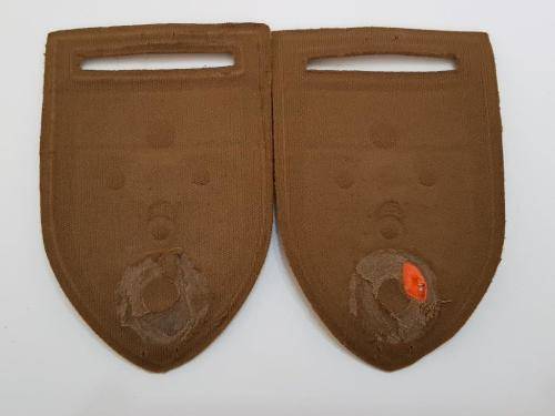 Pair Personnel Services School shoulder flashes with Northern Transvaal Command bar. Damaged.