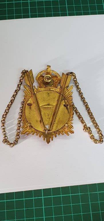 South African Mounted Rifles Gilt Pouch Belt Badge. Worn 1913-1926. Owen 153.