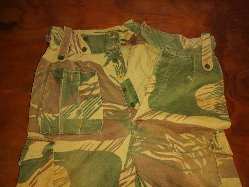 Rhodesian Camo Trousers. Waist 82 Cm around. Some stitching loose.