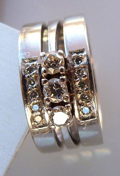 WHITE GOLD DIAMOND RING, GORGEOUS! VALUE R 5000