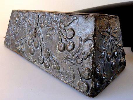 ART DECO PLANTER OR CONTAINER