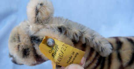 VINTAGE STEIFF ZEBRA, AS NEW. COMES WITH ALL LABELS.