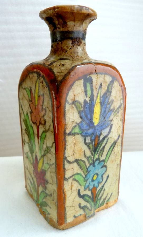 RARE ,ANTIQUE Iznik Pottery Persian Qajar Dynasty Vase. 15-17th Century. HIGH VALUE