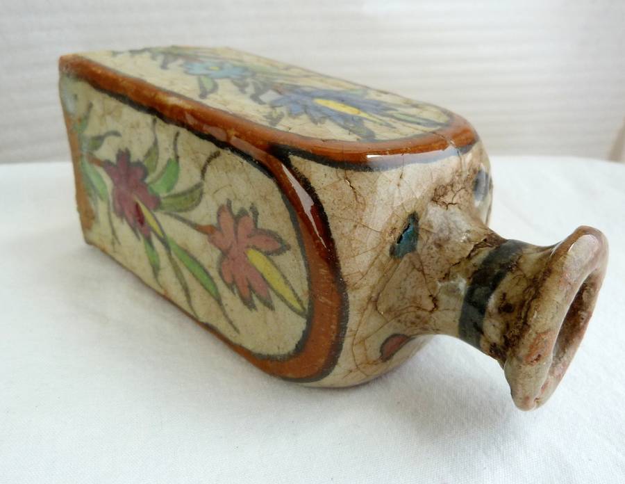 RARE ,ANTIQUE Iznik Pottery Persian Qajar Dynasty Vase. 15-17th Century. HIGH VALUE