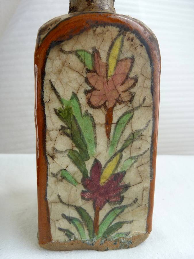 RARE ,ANTIQUE Iznik Pottery Persian Qajar Dynasty Vase. 15-17th Century. HIGH VALUE