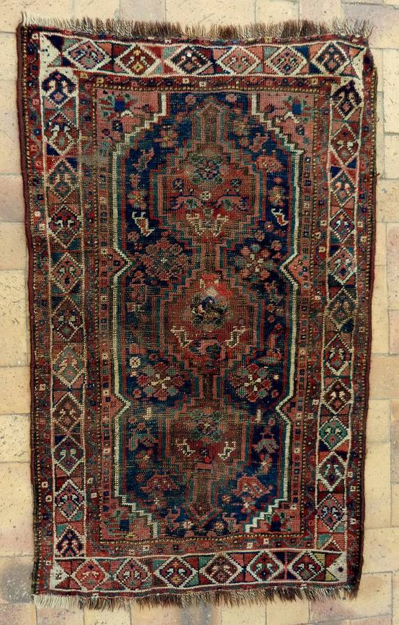 RUG, BEAUTIFUL DESIGN