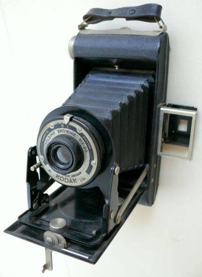 KODAK FOLDING BROWNIE;GREAT BRITAIN // Pls check all pics etc.