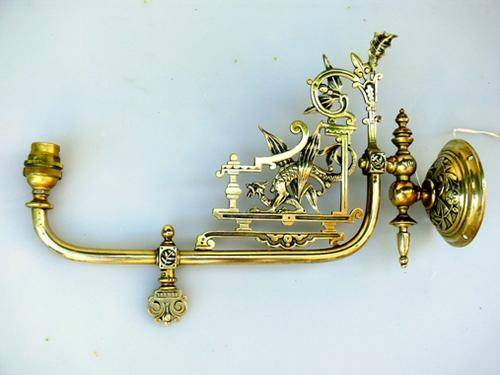 STUNNING BIG BRASS SWIVEL WALL ELECTRIC LIGHT //Pls check all pics etc
