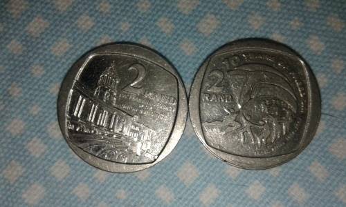 2004 10 yrs freedom R2 and 2014 union commem R2 coin,one bid for both