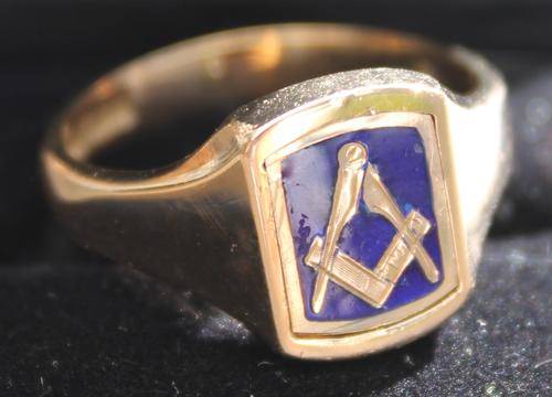 Masonic Master Masons Flip Ring - Hallmarked 9ct Gold