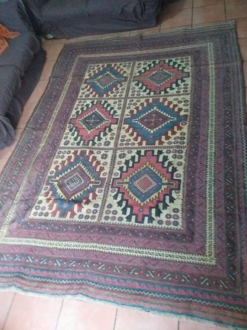 Persian Carpets - Secondhand kelim for sale