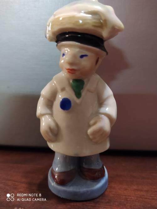 Wade Chef Figurine in excellent condition
