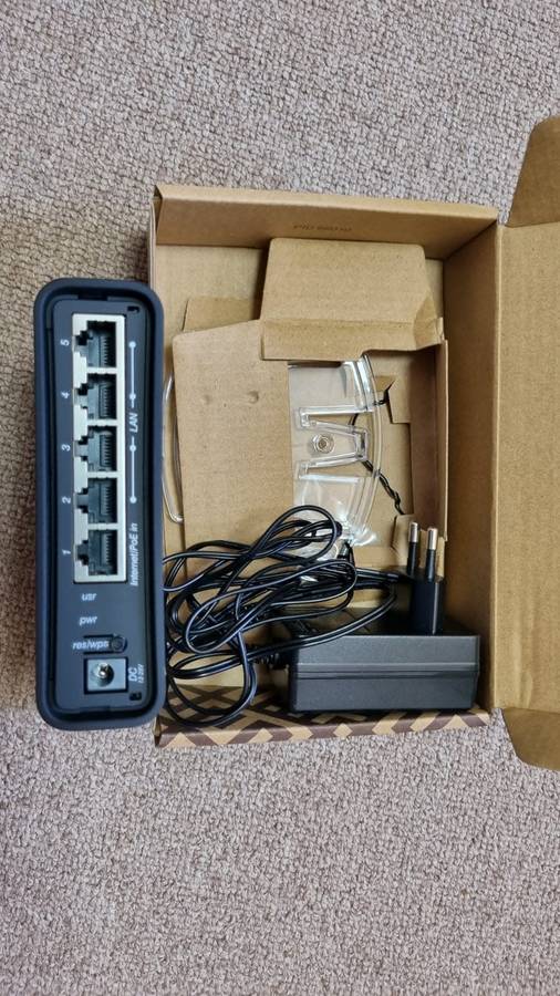 UNBOXED `NEW` MICKOTIK HAP AC2 ROUTER