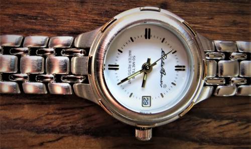 EDDIE BAUER FROM AMERICA LADIES WATCH