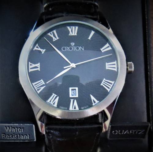 CROTON GENTS  SWISS MOVEMENT DATE BLACK LEATHER WATCH
